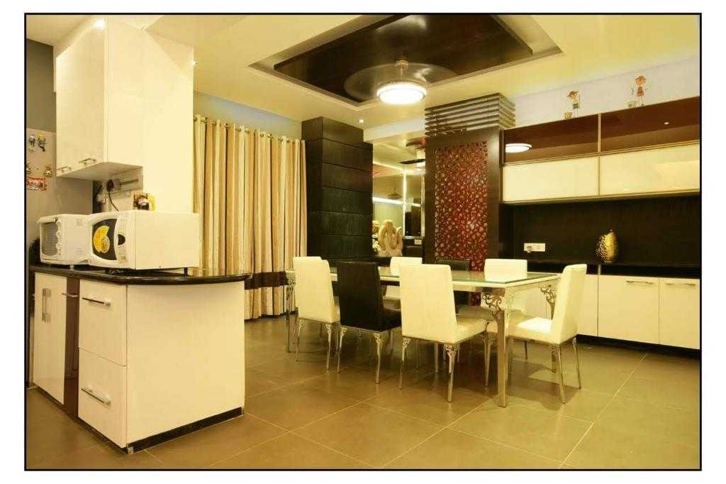 Penthouse 4BHK Fullyfurnished Sale At Model Colony